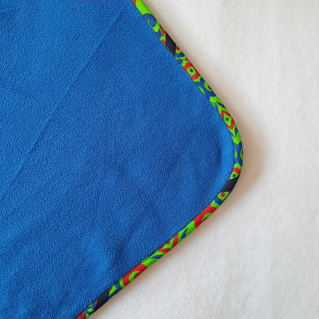 Kerubo Border Fleece Blanket